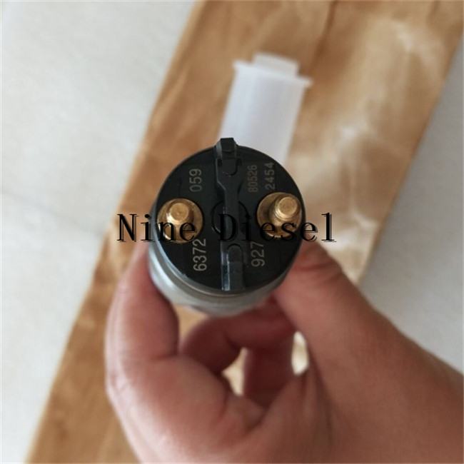 High Quality Diesel Injector 0445120059 With Nozzle DSLA128P1510 , Valve F00RJ02130 1