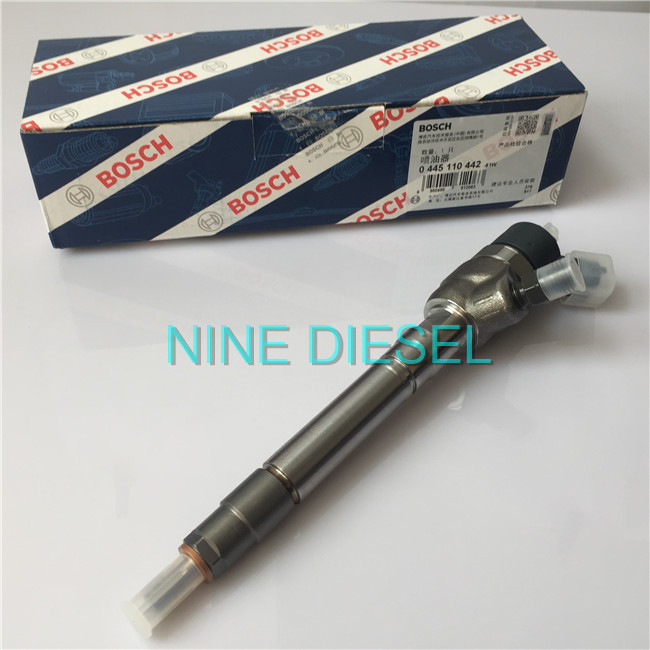 Professional  Diesel Injector With Nozzle DLLA162P2266 Valve F00VC01377 0