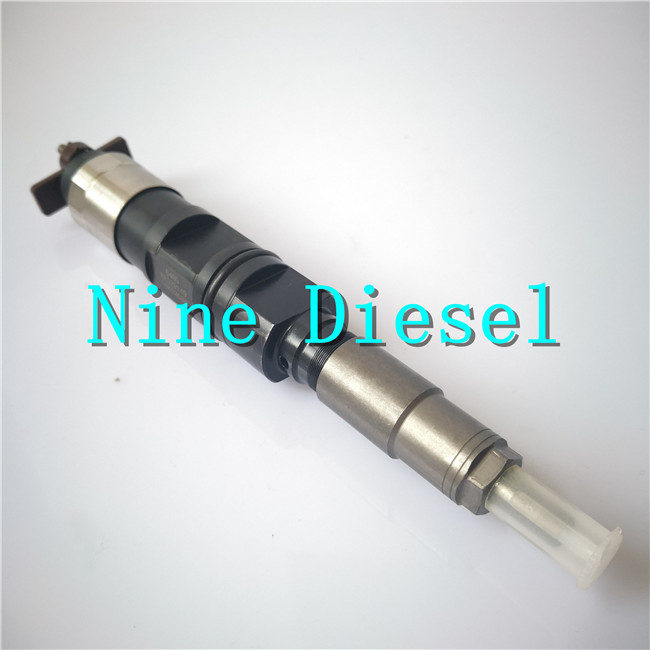 Common Rail Diesel Parts  Diesel Fuel Injectors 095000-6480 0