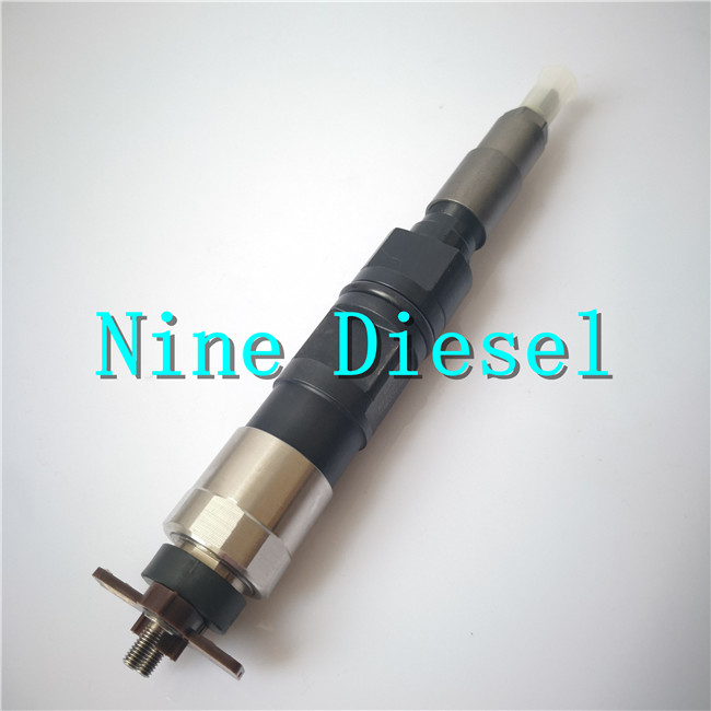 Common Rail Diesel Parts  Diesel Fuel Injectors 095000-6480 1